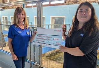 Supermarket donates hundreds to support animal centre