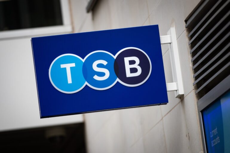 TSB customers left without benefit and salary payments due to online glitch