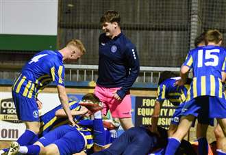 Young Linnets progress in FA Youth Cup