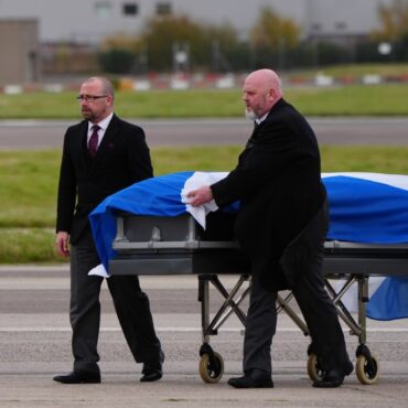 Alex Salmond’s body met by family and piper as plane lands in Aberdeen