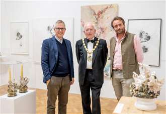 Art exhibition attracting acclaim at historic venue