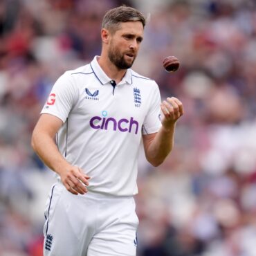 Chris Woakes expects ‘results wickets’ as Pakistan aim to put right England rout