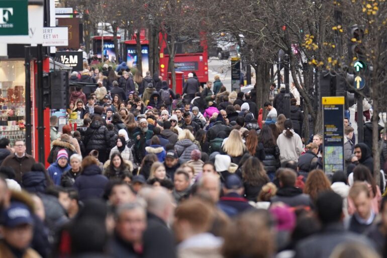 UK sees largest annual jump in estimated population size since 1971