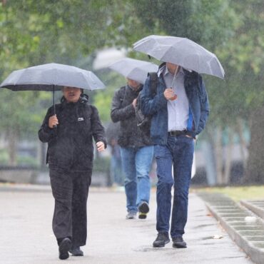 UK set to be battered by up to 80mph winds in first named storm of season