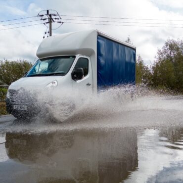 Yellow weather warning for rain and thunderstorms issued for parts of England