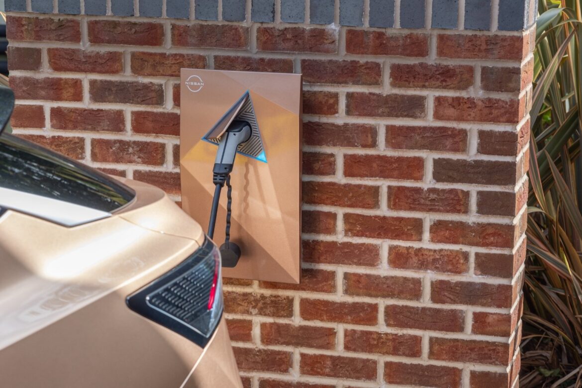 Consumer watchdog urges Government to tackle barriers to heat pumps and EVs