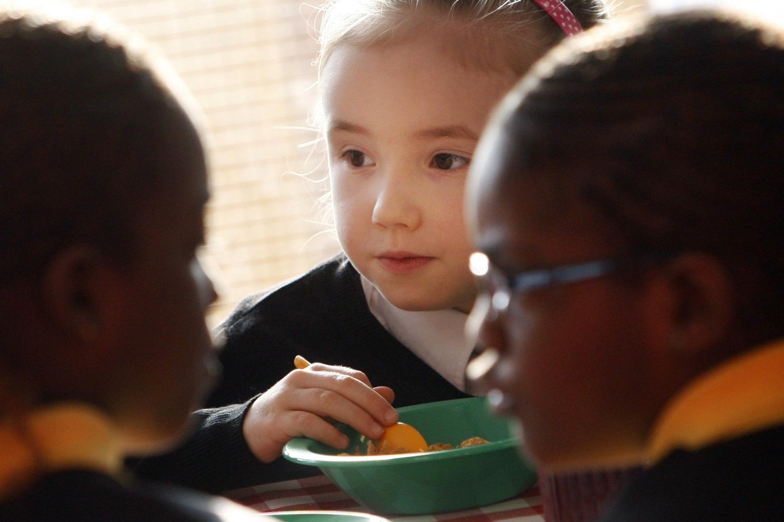 Families to get 30 minutes of free childcare with school breakfast clubs trial