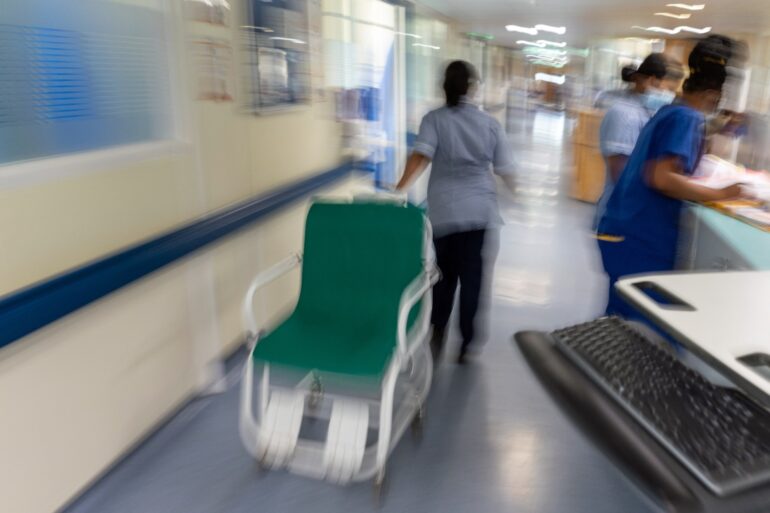 Mental health patients have been abandoned by ministers says Labour