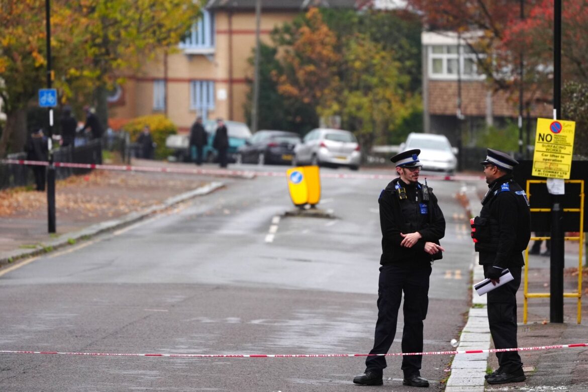 One dead and two injured after shooting in south east London