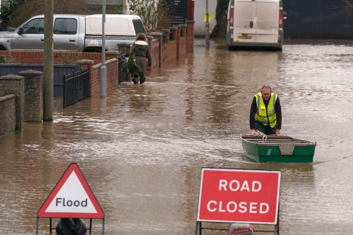 Environment Agency More than 6m homes and businesses in England face flood risk