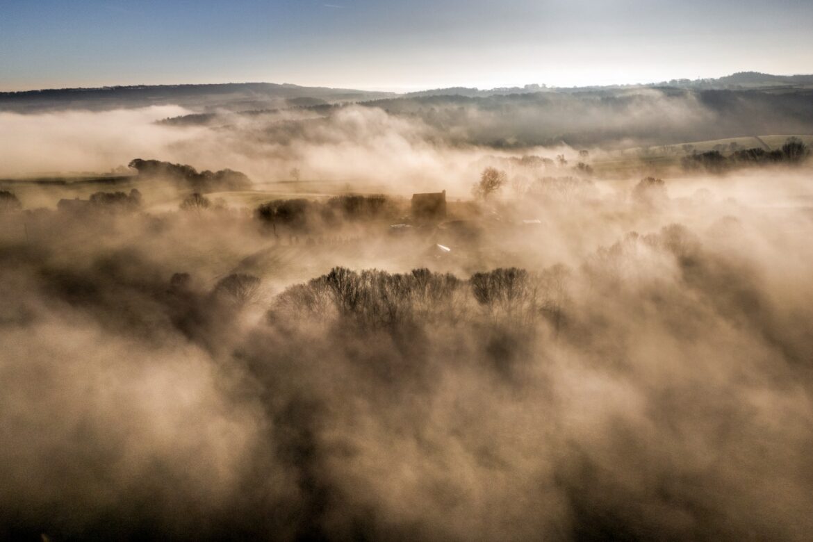 Passengers at some of UKs busiest airports face fog disruption