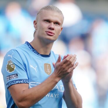 Erling Haaland signs contract extension at Manchester City to 2034