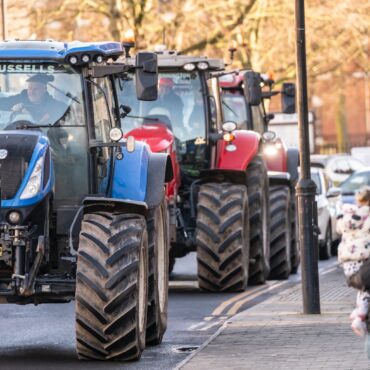 Farmers leave their fields and hit the streets over inheritance tax