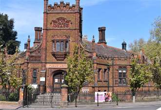 Group to take on historic library is revealed