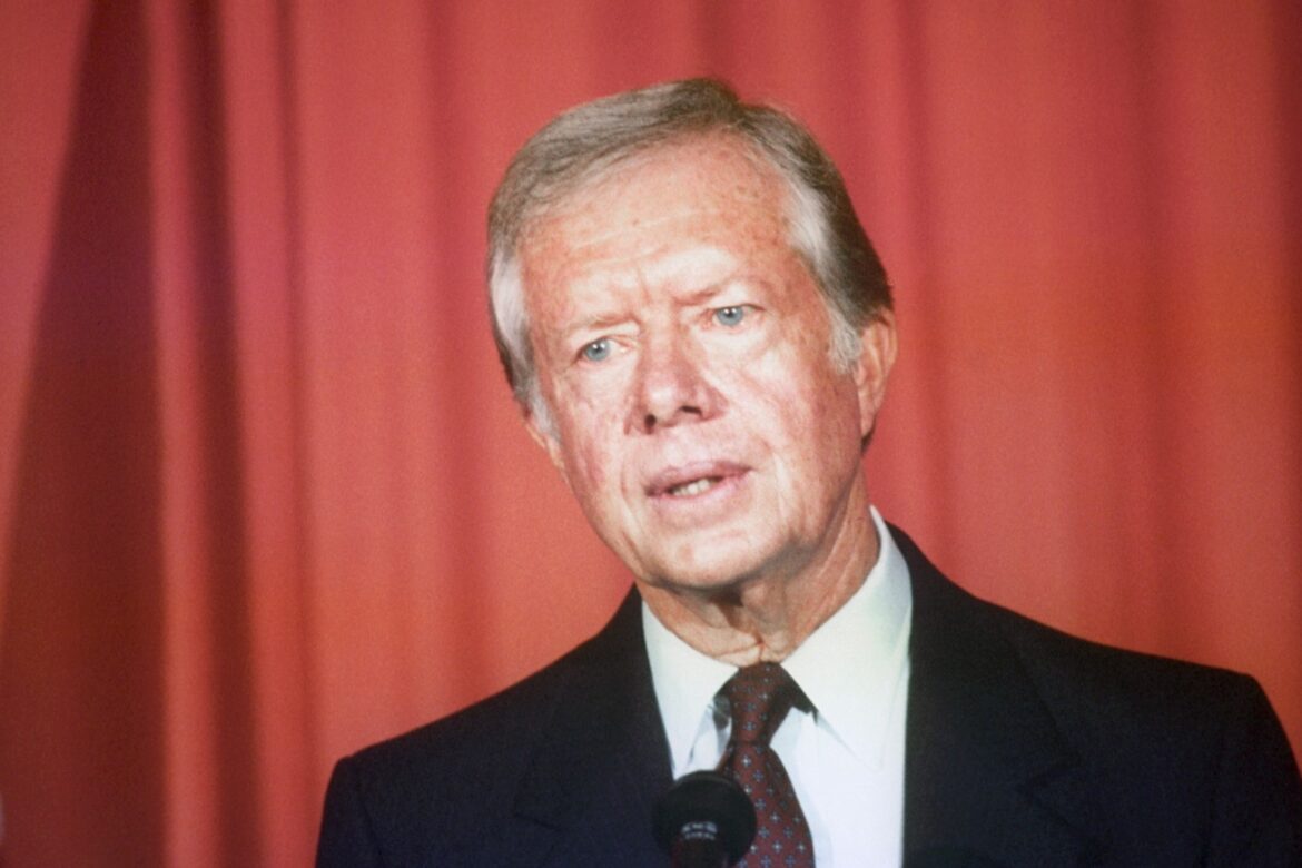 Jimmy Carter lauded for humility and service at Washington funeral