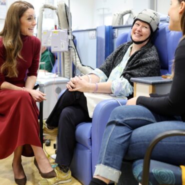 Kate in poignant return to cancer hospital where she was treated to thank staff