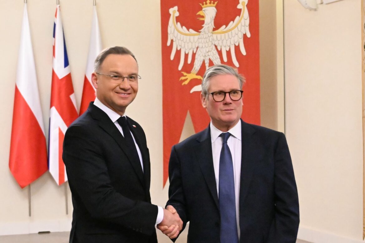 Polish PM says he wants Breturn not Brexit as Starmer visits Warsaw