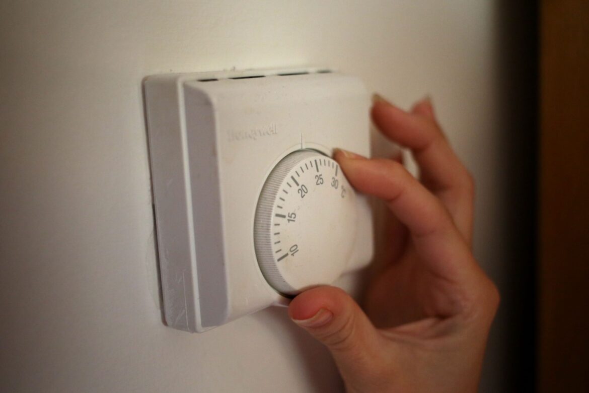 Ofgem reveals low or no standing charge energy tariff plan to help cut bills