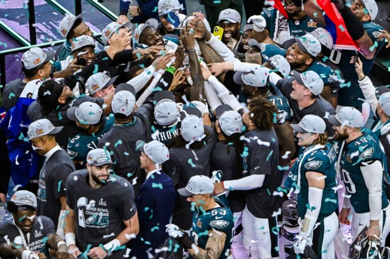 Philadelphia Eagles dominate Kansas City Chiefs to win Super Bowl