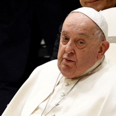 Pope to remain in hospital as doctors treat complex respiratory infection