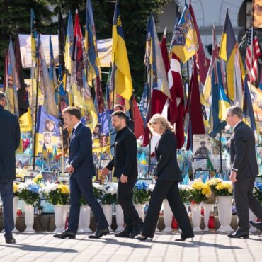 European leaders have discussed peace efforts in Ukraine with US President Donald Trump