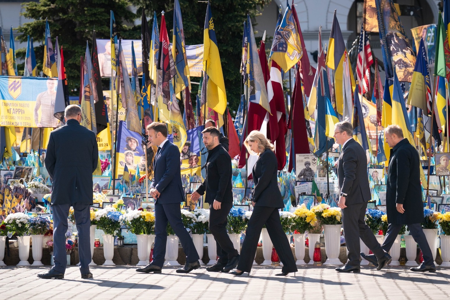 European leaders have discussed peace efforts in Ukraine with US President Donald Trump