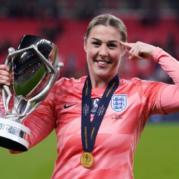 Euros winning England goalkeeper Mary Earps retires from international football