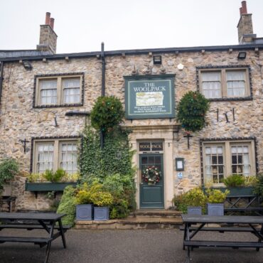 Former EastEnders star Joe Absolom joins Emmerdale cast