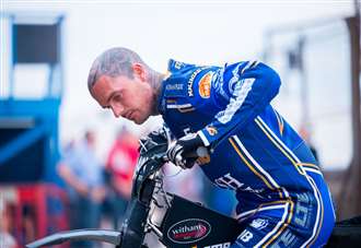 Kerr returns to torment Lynn Stars