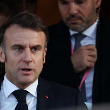 King to host French president Emmanuel Macron on state visit to UK in July