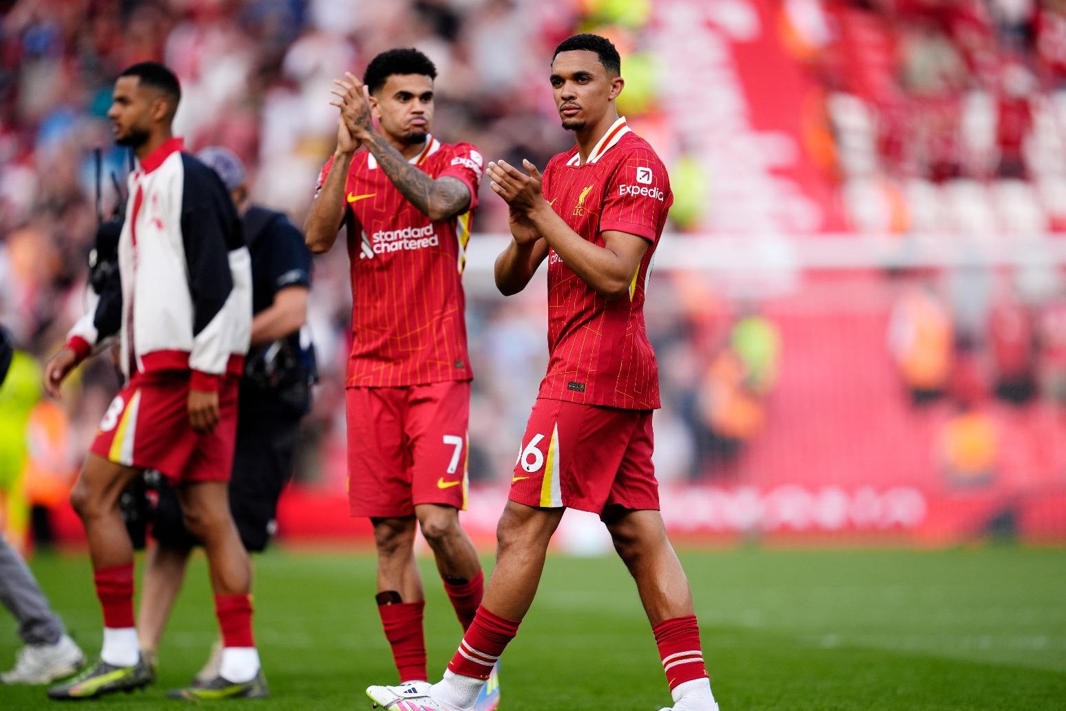 Mondays football briefing Trent trouble more Trent trouble United and Spurs struggle
