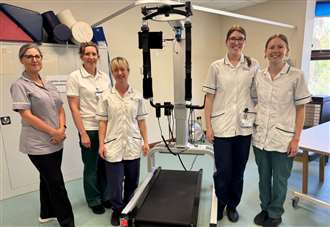 Stroke victims can walk independently thanks to new hospital equipment
