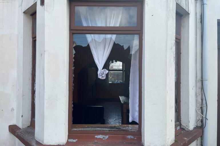 15 police officers injured during violence in Ballymena