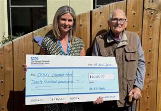 92-year-old Ray’s £20k thankyou to hospital for late wife’s care