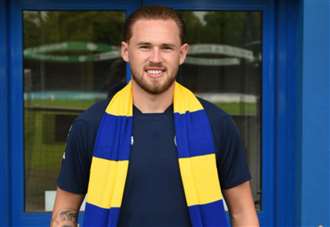 Defender returns to the Linnets for a second spell