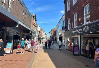 Six arrests in just a few hours amid town centre anti-social behaviour crackdown