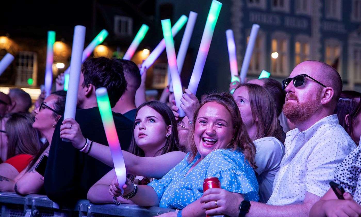 A colourful finale for Festival Too