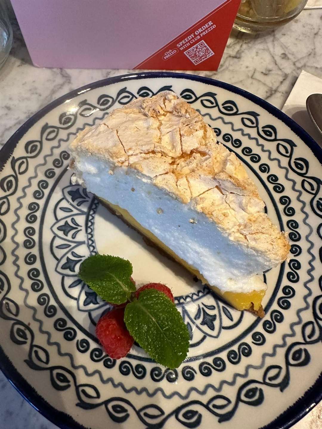 Liv's lemon meringue pie