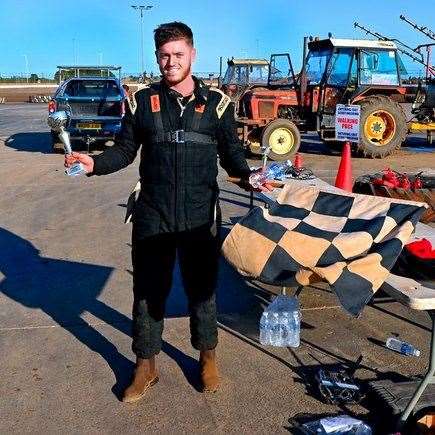 Callum Gill had a great day Monday in the Big Vans and will be hoping for more in the stock cars on Saturday. Picture: Jim Harrod