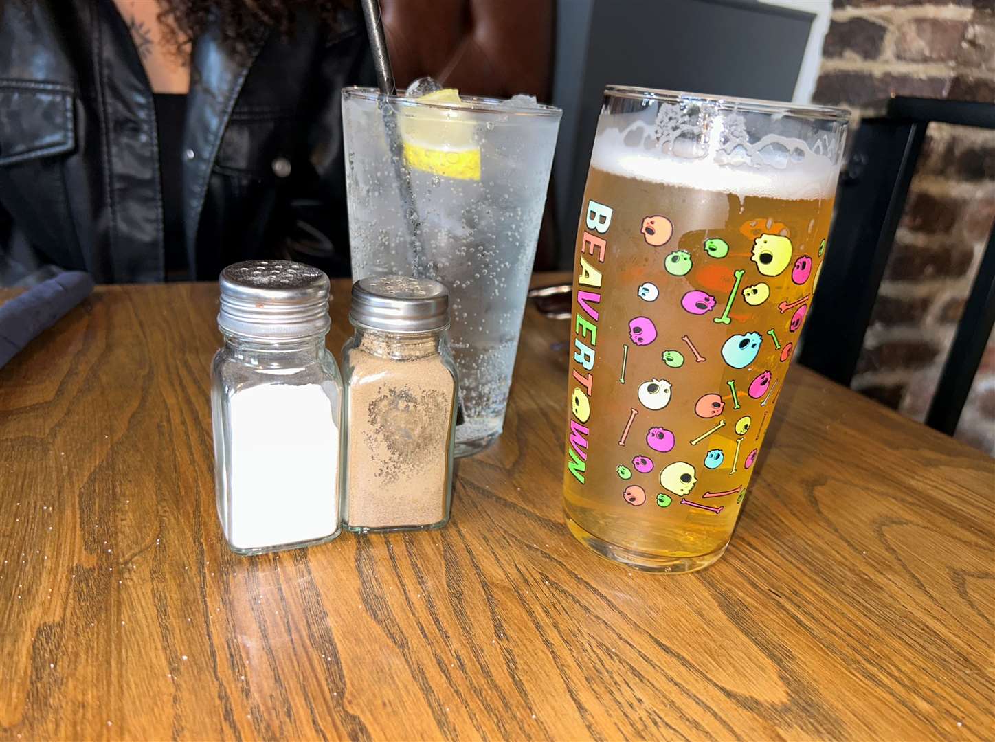 One pint of Neck Oil and one of lemonade - unlucky for Alice