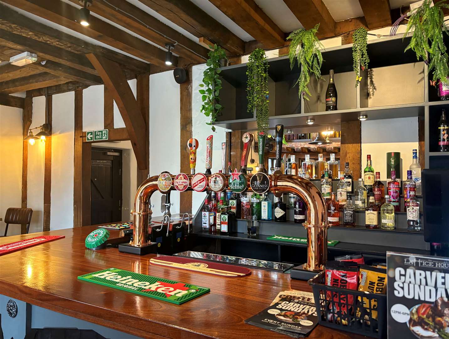 The bar area that greets you when entering The Lattice House