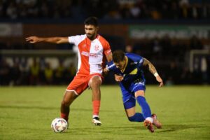 Linnets suffer first home defeat
